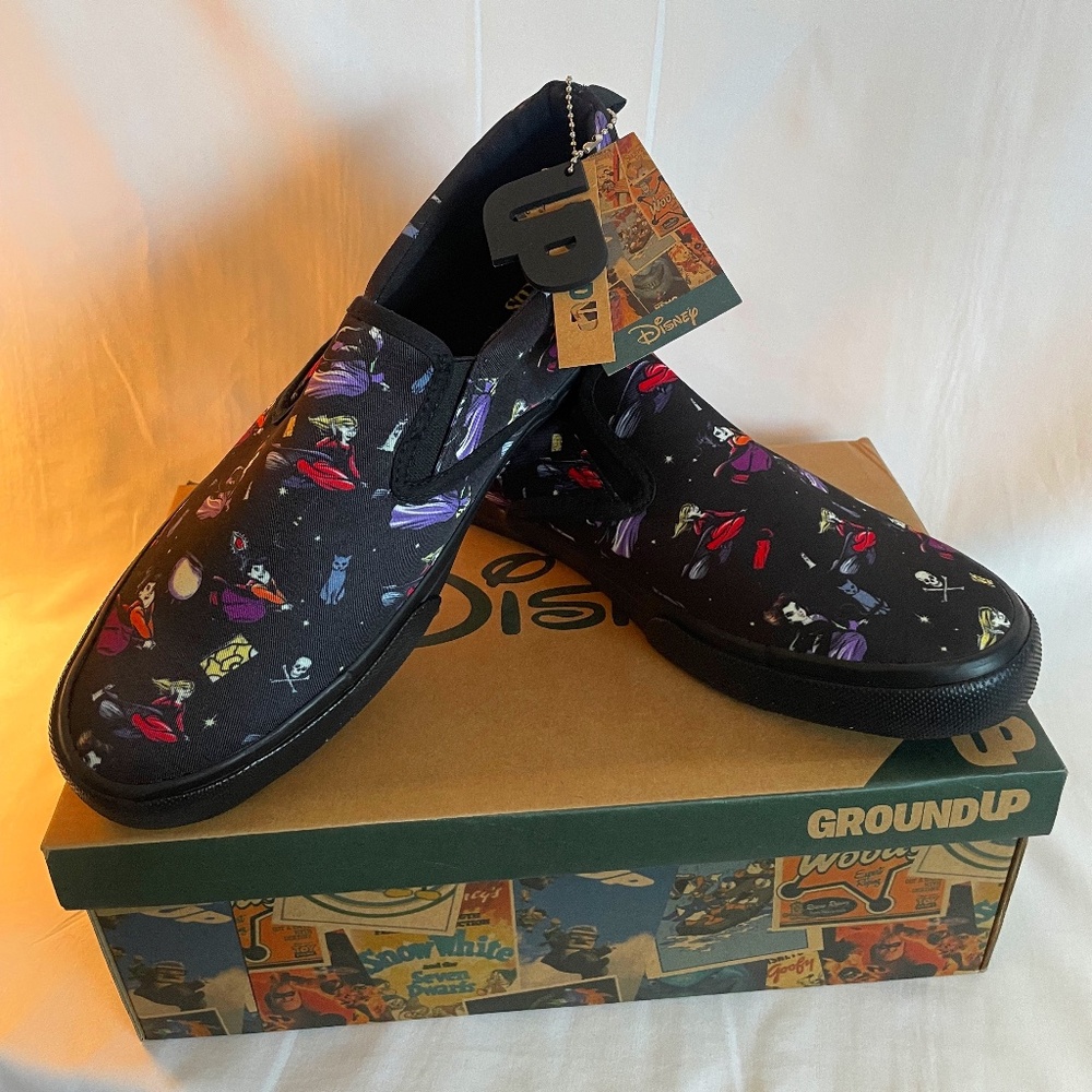 Ground-Up Disney Hocus Pocus ladies slip-ons - NEW! Size 11